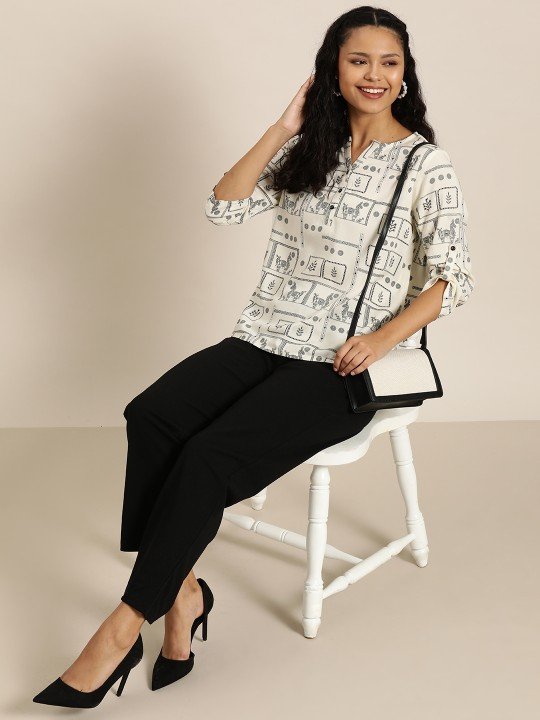 WhatsApp Image 2026-05-26 at 3.56.26 PM (2) Women's White-Black Printed Short Kurti