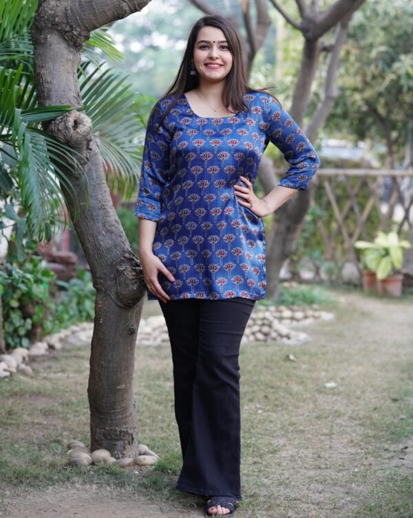 Women's Blue Printed Cotton Short Kurti