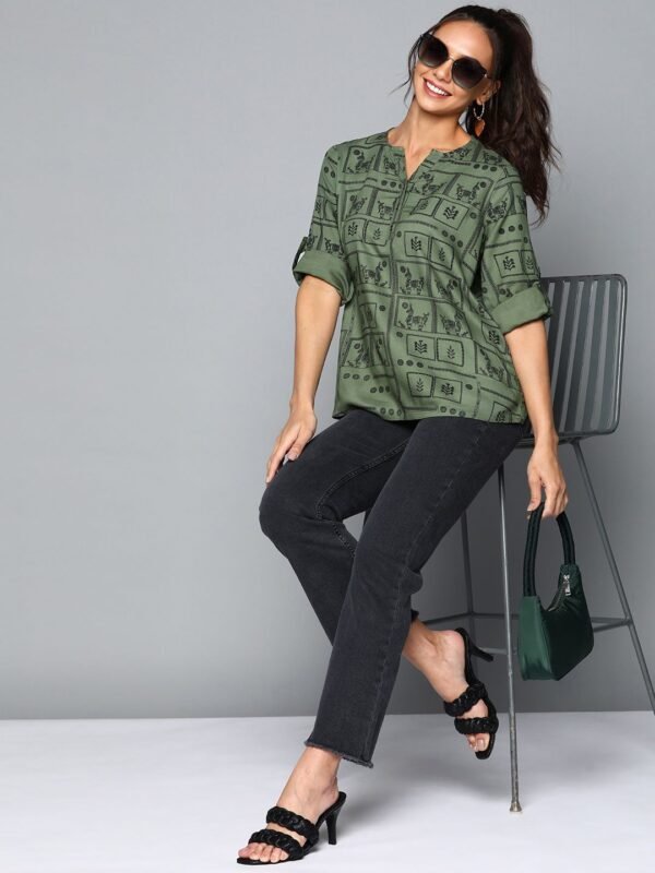 WhatsApp Image 2026-05-26 at 4.00.32 PM (6) Women's Green Printed Short Kurti