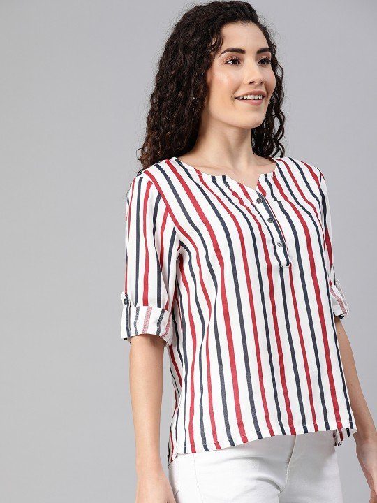WhatsApp Image 2026-05-26 at 4.04.35 PM (2) Women's Lining Printed Short Kurti